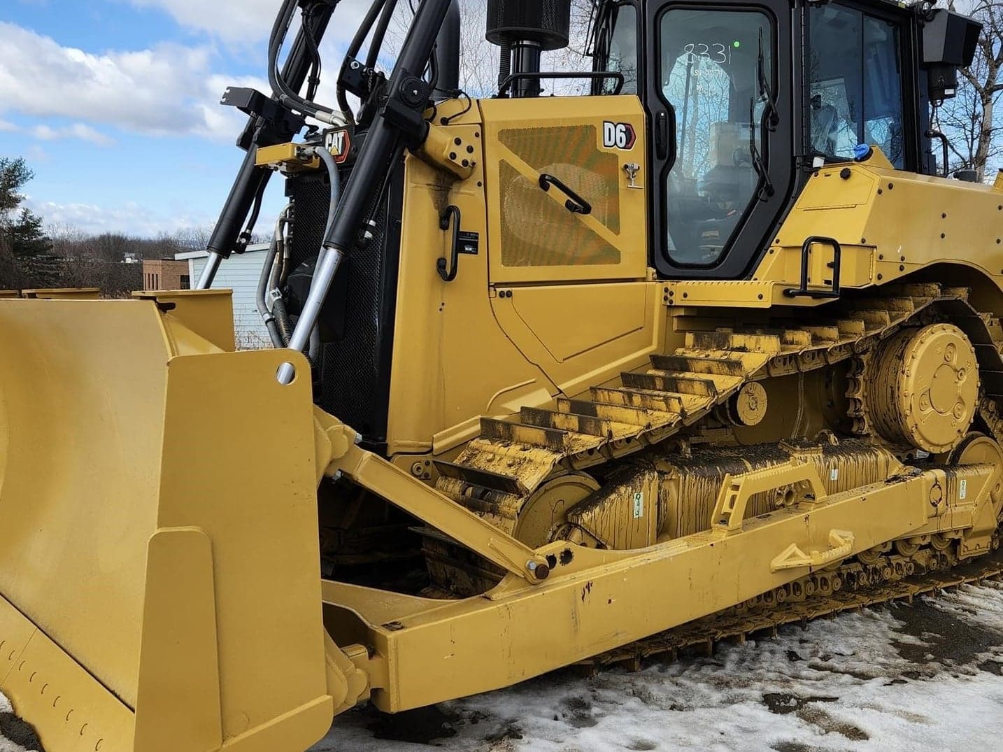 2023 CATERPILLAR D6